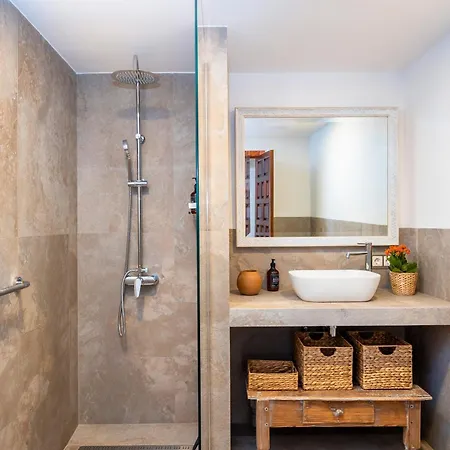 Tonet Вилла Поланко